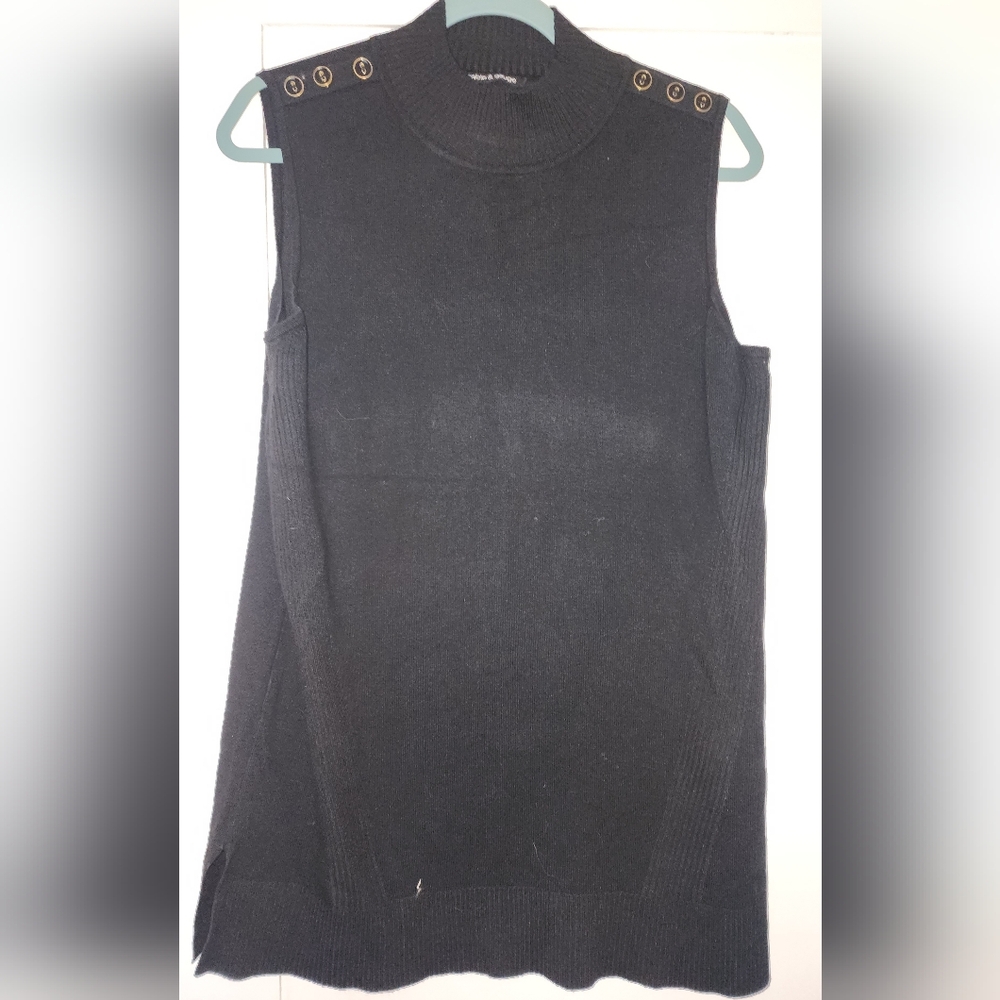Cable & Gauge Black Sleeveless Tank Top